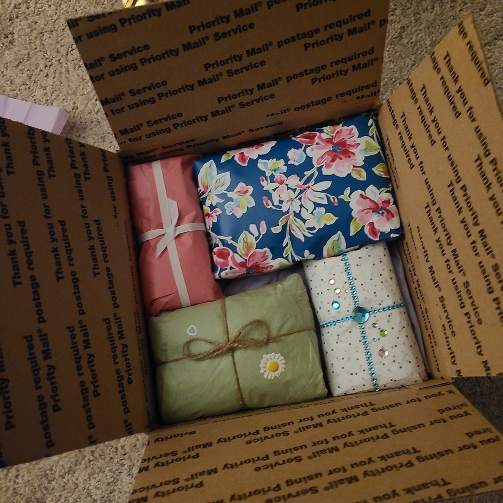 😷 Follow Game 🎮 - Picture 4 of 5